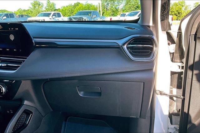 Used 2025 Chevrolet TrailBlazer LT AWD/4WD image 26