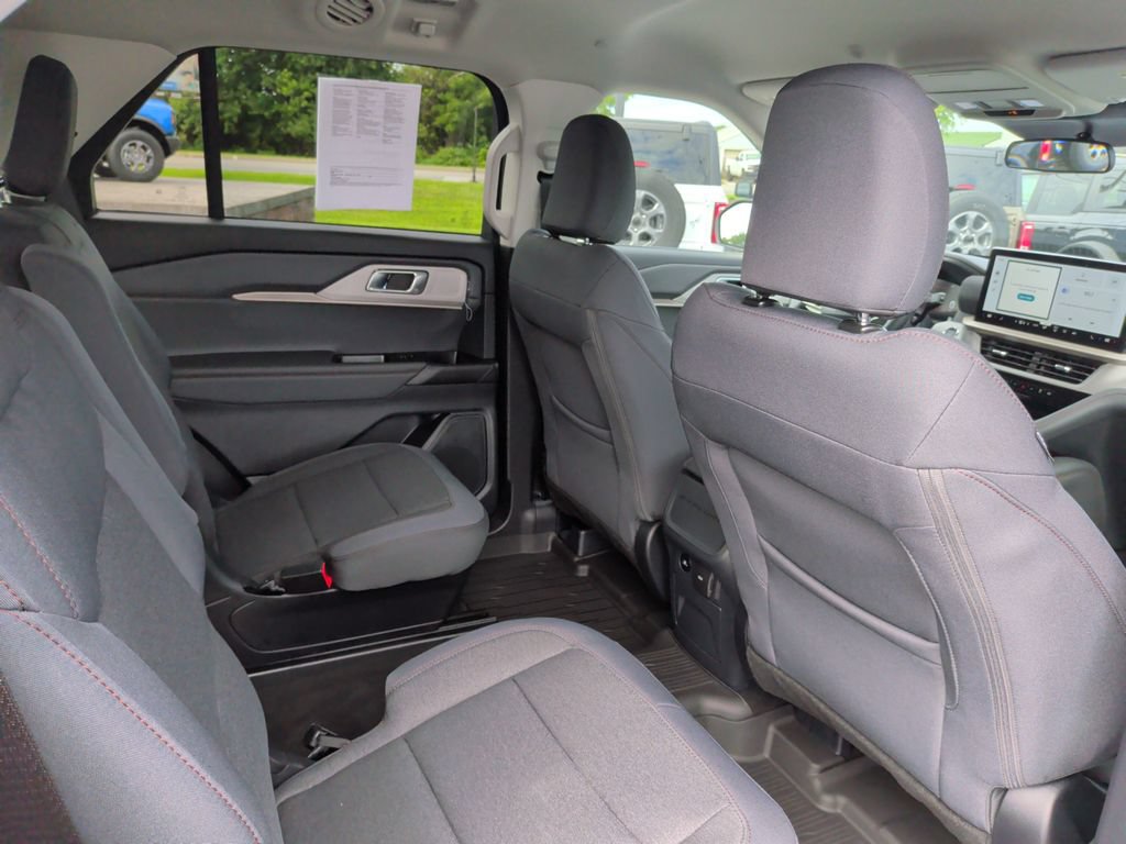 New 2026 Ford Explorer Active AWD/4WD image 10
