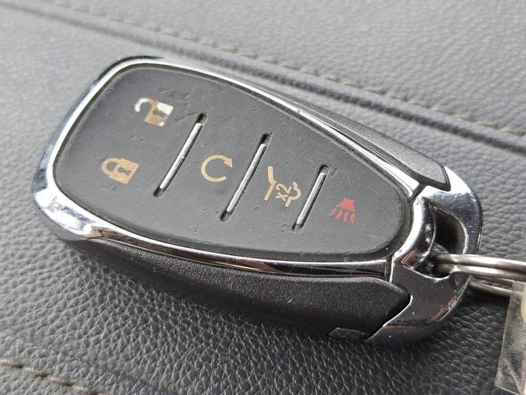 Used 2018 Chevrolet Traverse LT image 38