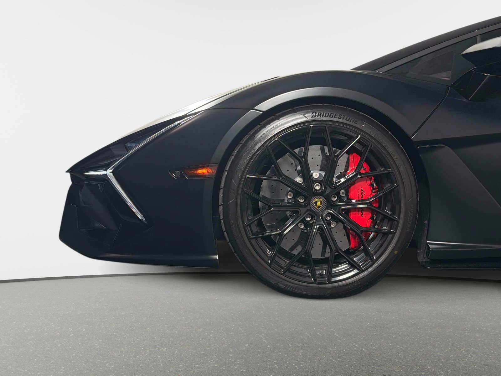 Used 2024 Lamborghini Revuelto AWD/4WD image 13