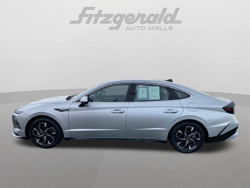 Used 2024 Hyundai Sonata SEL FWD image 4