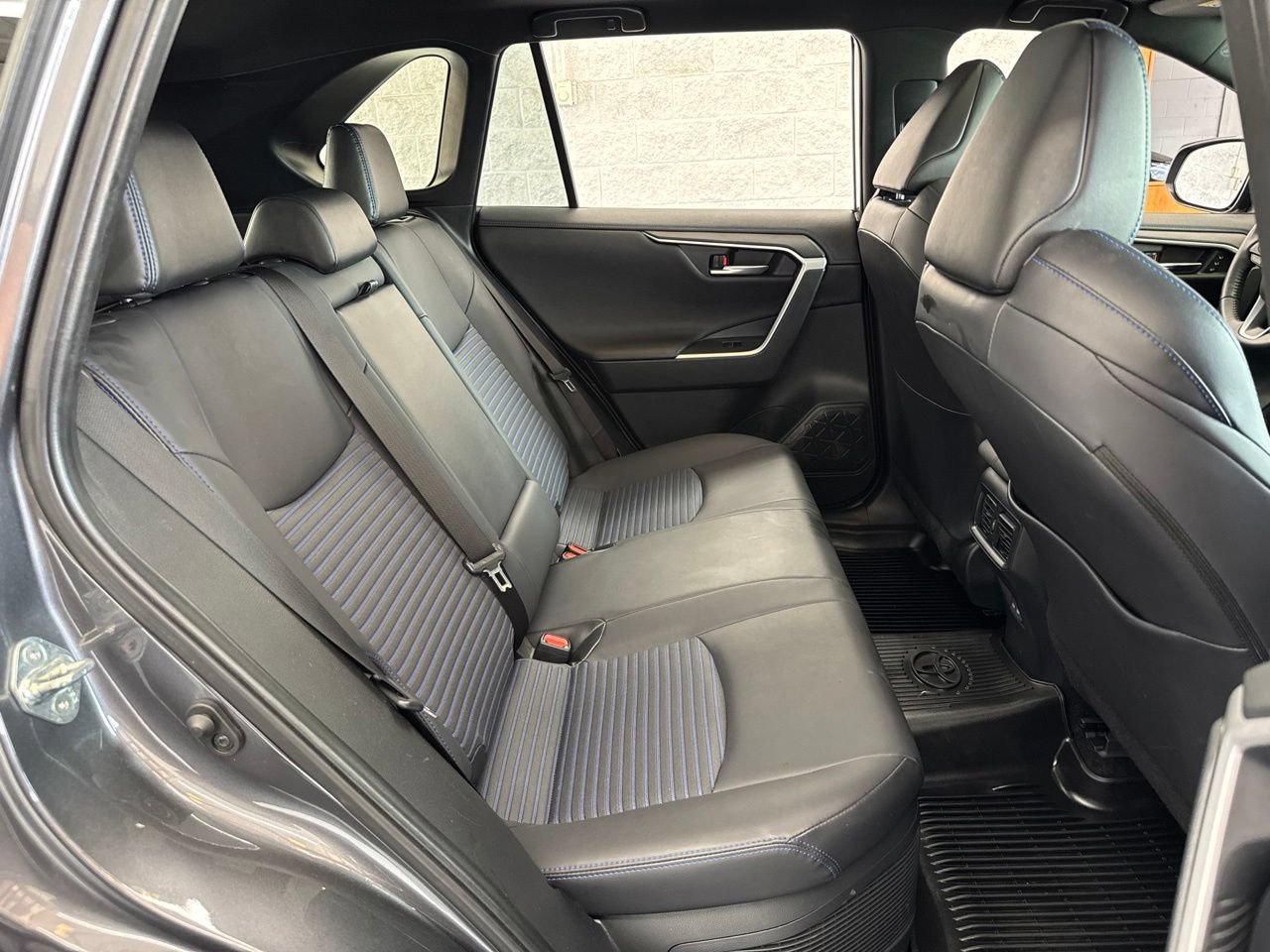 Used 2024 Toyota RAV4 XSE w/ Advanced Technology Package AWD/4WD image 44