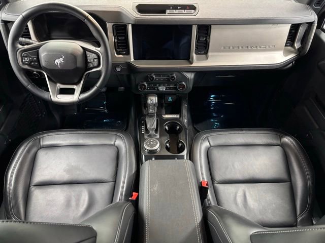 Certified 2025 Ford Bronco Outer Banks w/ Black Appearance Package image 2