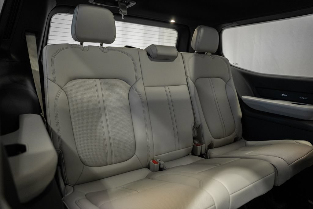 New 2026 Jeep Grand Wagoneer 4WD image 40