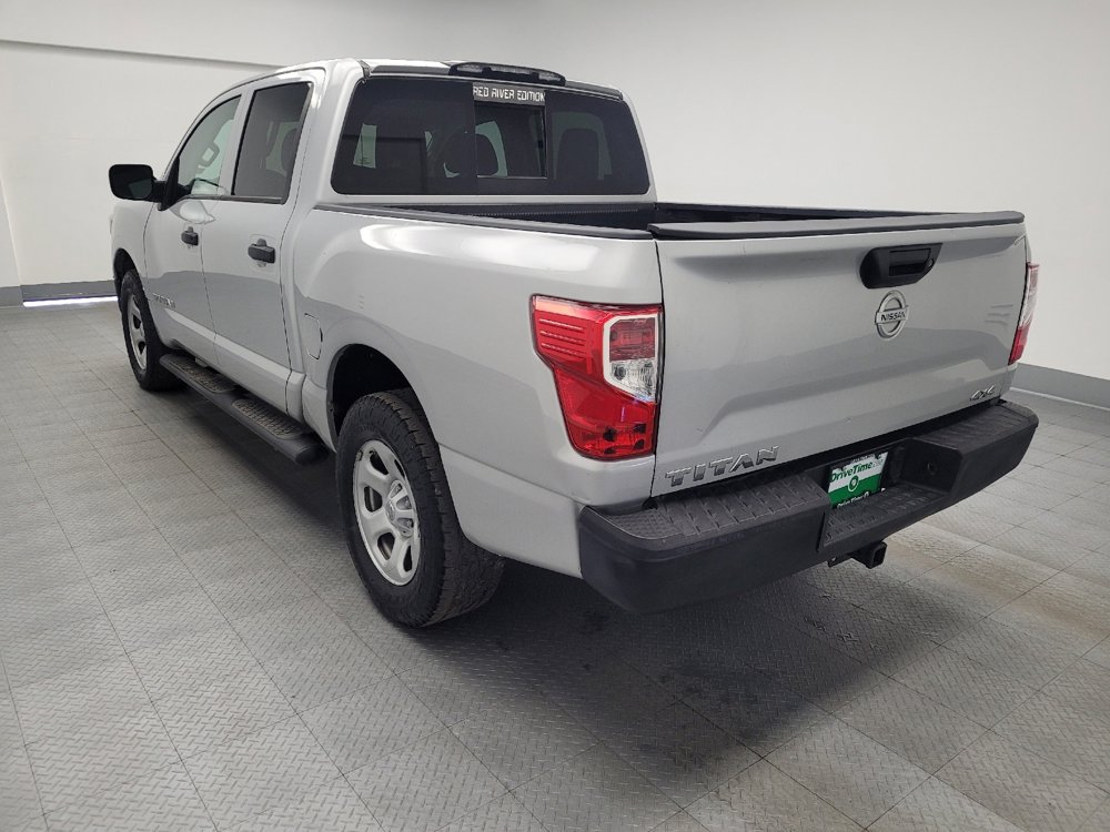 Used 2017 Nissan Titan S image 5