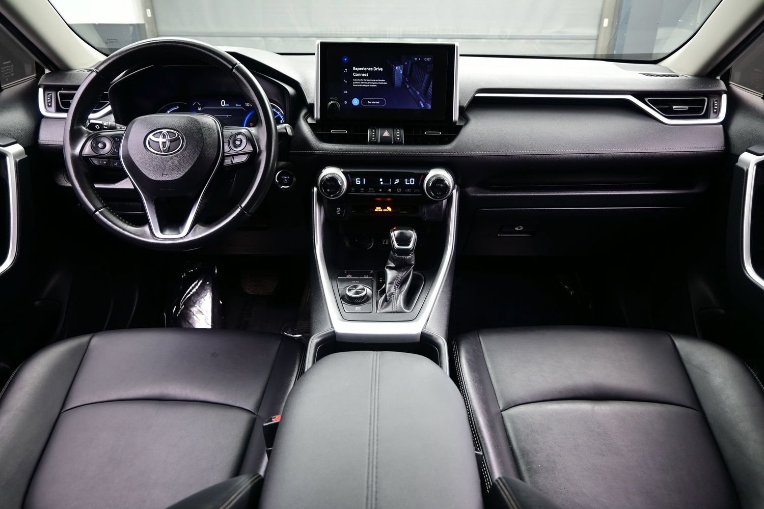 Used 2024 Toyota RAV4 XLE Premium AWD/4WD image 17