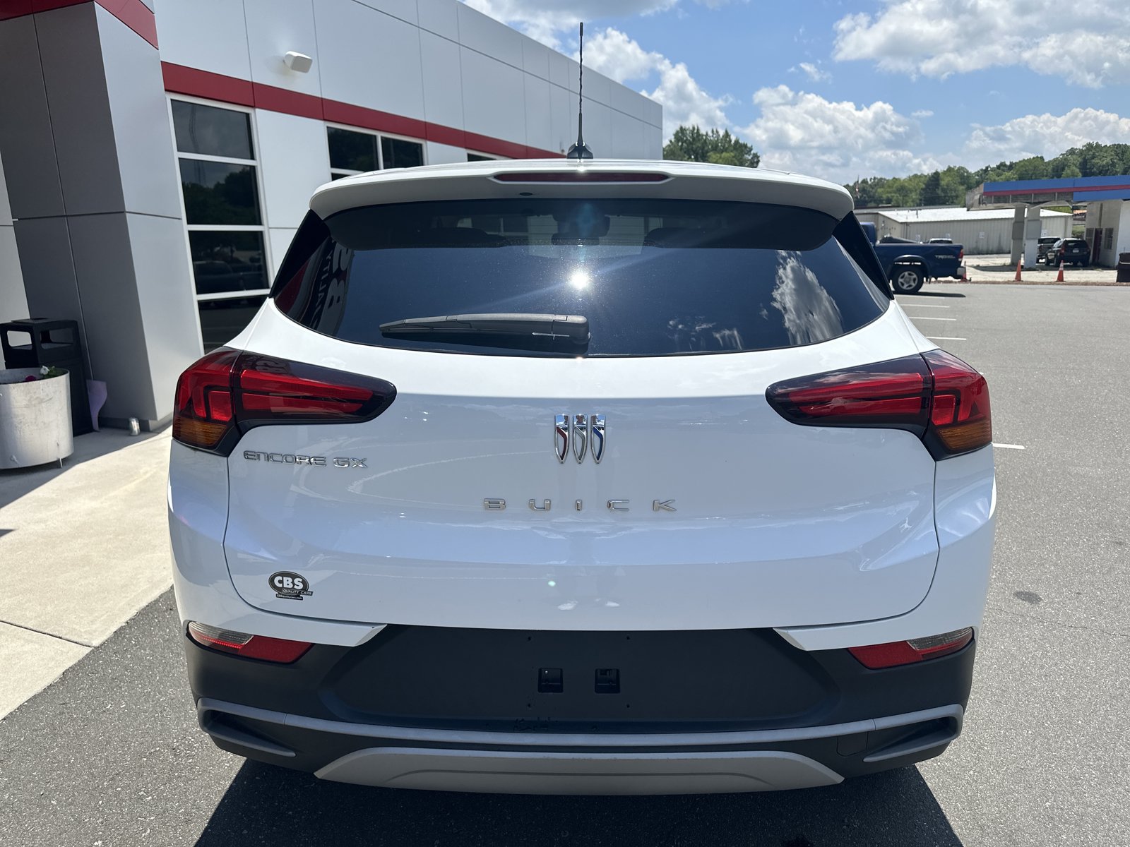 Used 2024 Buick Encore GX Preferred FWD image 7