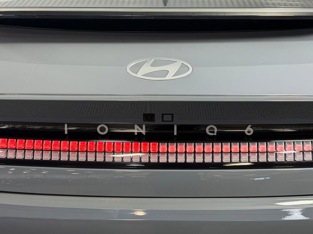 Used 2025 Hyundai Ioniq 6 SEL image 20
