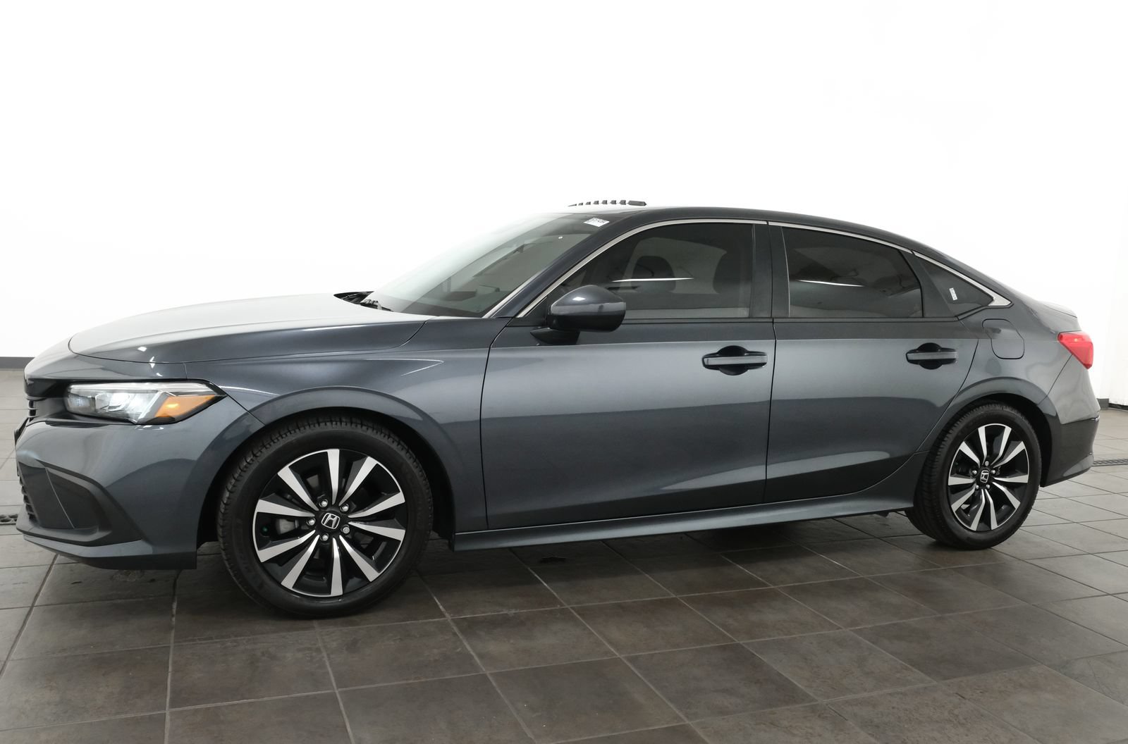 Used 2024 Honda Civic EX image 2