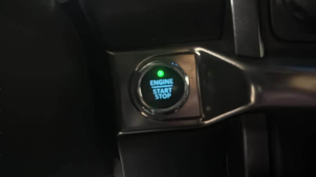 Certified 2023 Ford F150 Lariat w/ Equipment Group 502A High image 39