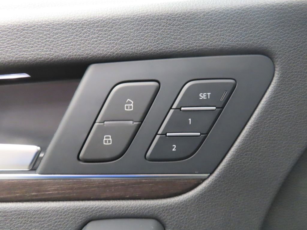 Used 2023 Audi Q5 2.0T Premium w/ Convenience Package AWD/4WD image 52