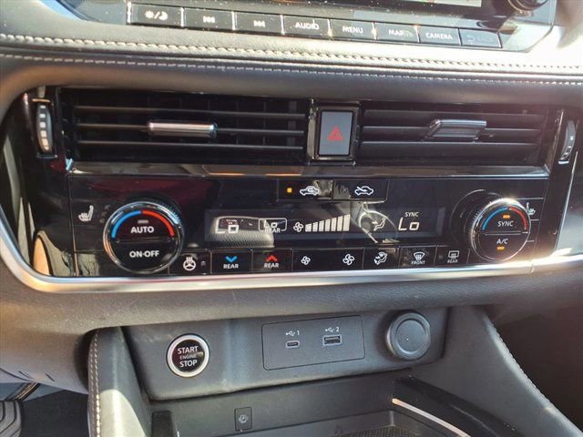 Used 2022 Nissan Rogue Platinum w/ Head-Up Display Package image 18