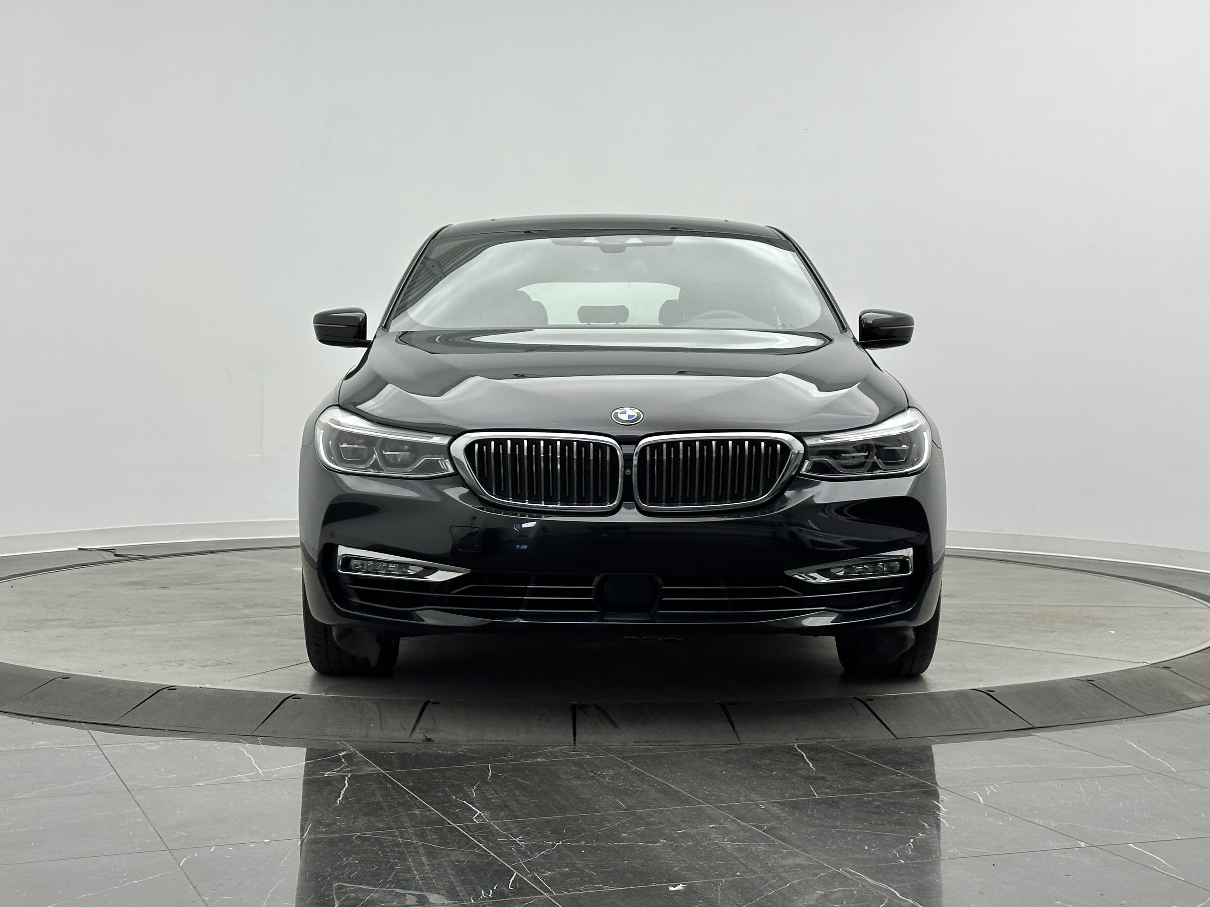 Used 2018 BMW 640i Gran Turismo xDrive AWD/4WD image 2