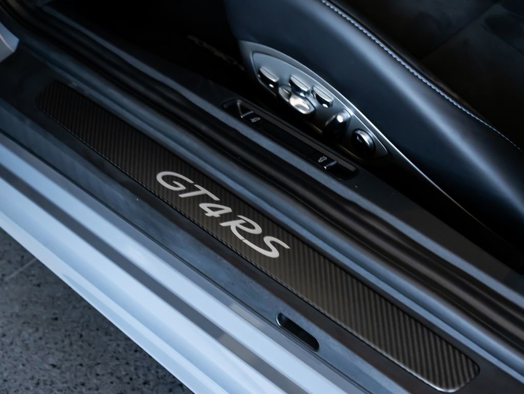 Used 2025 Porsche 718 Cayman GT4 RS image 14