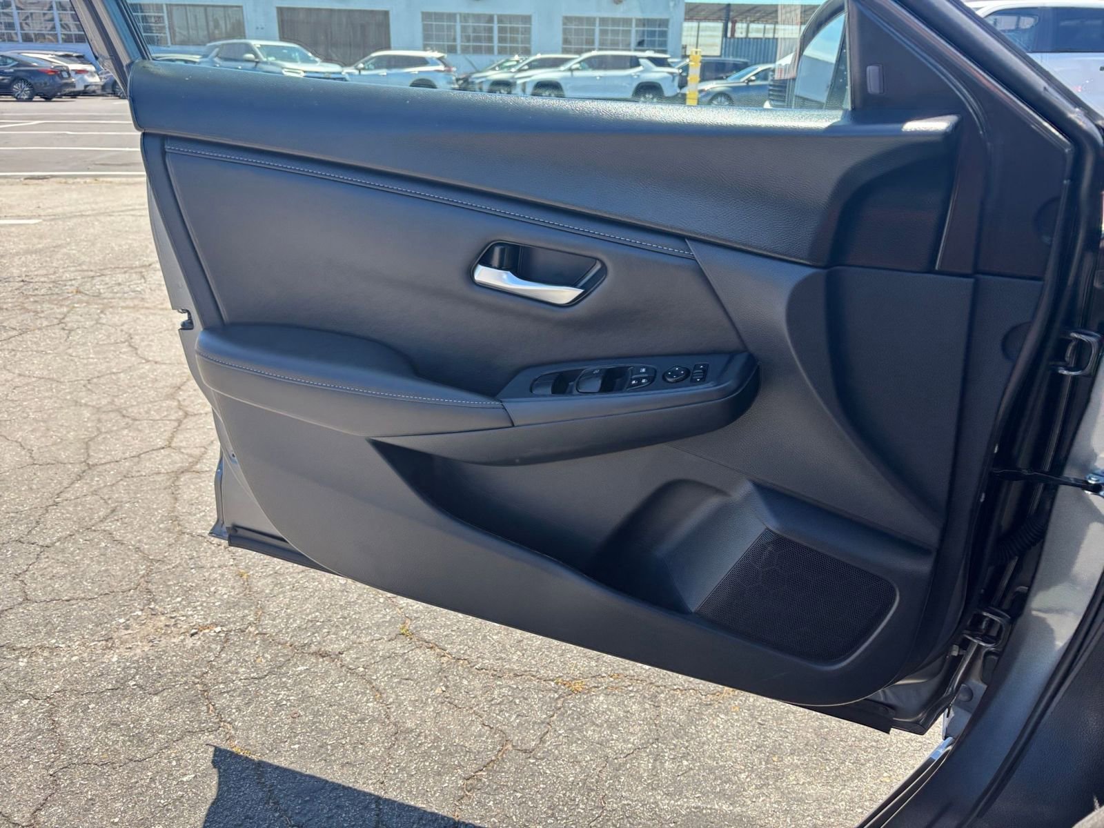 Used 2025 Nissan Sentra SV image 18