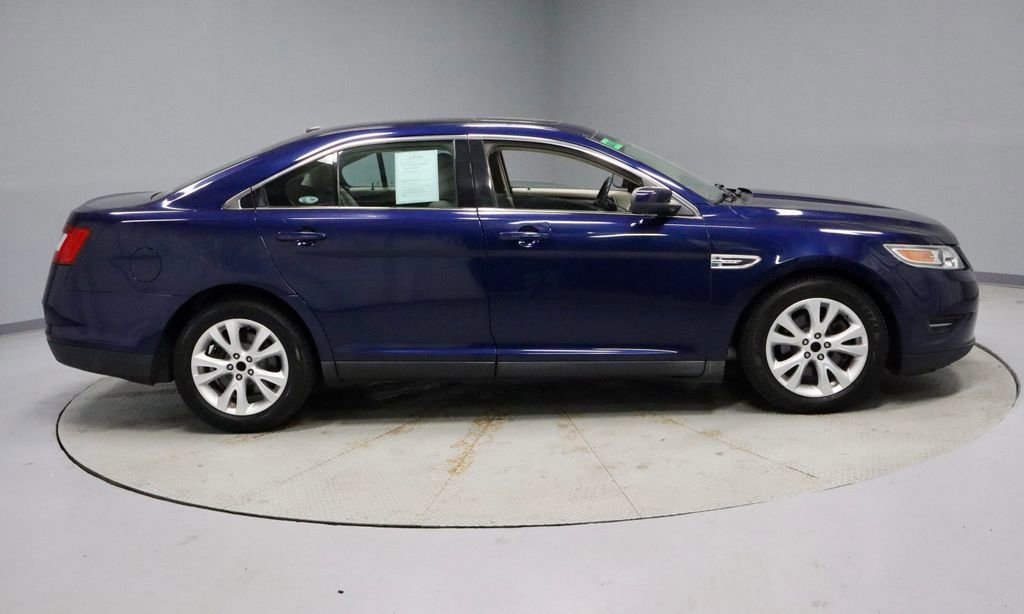 Used 2011 Ford Taurus SEL w/ 201A Rapid Spec Order Code FWD image 12