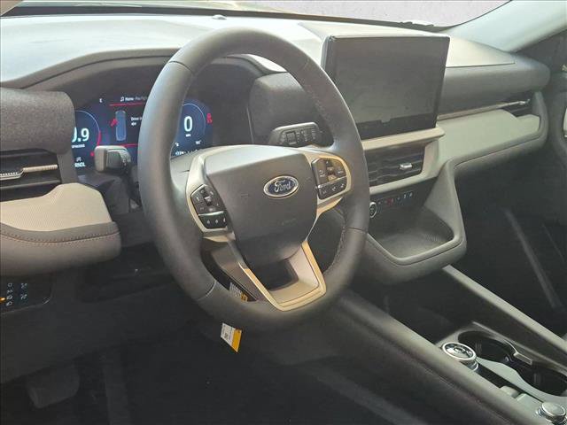 New 2026 Ford Explorer Active w/ Active Comfort Package RWD image 3