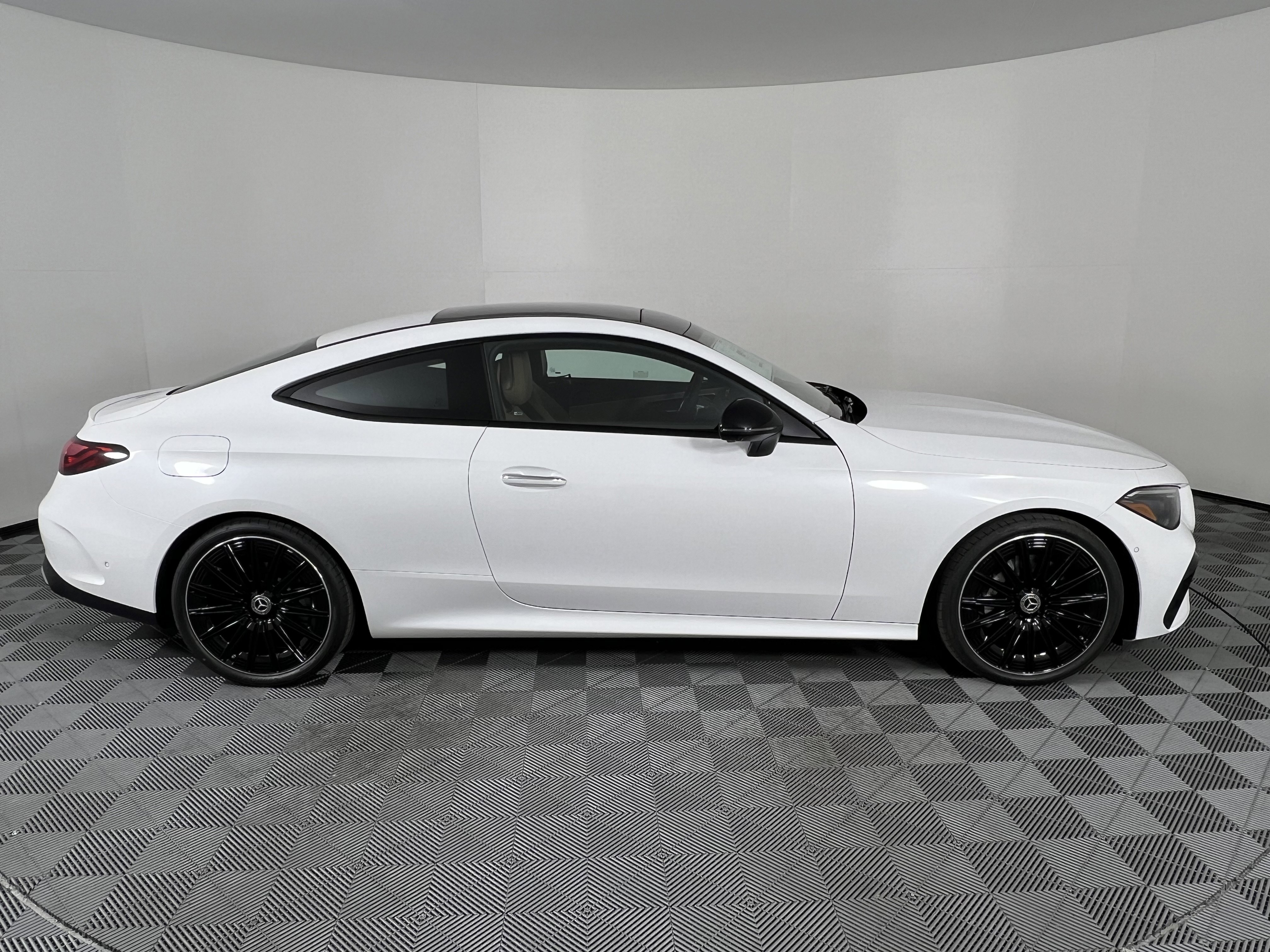 New 2026 Mercedes-Benz CLE 300 4MATIC Coupe image 14