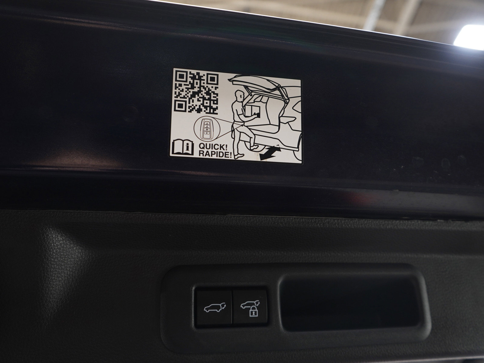 Used 2025 Toyota Sequoia Limited image 11