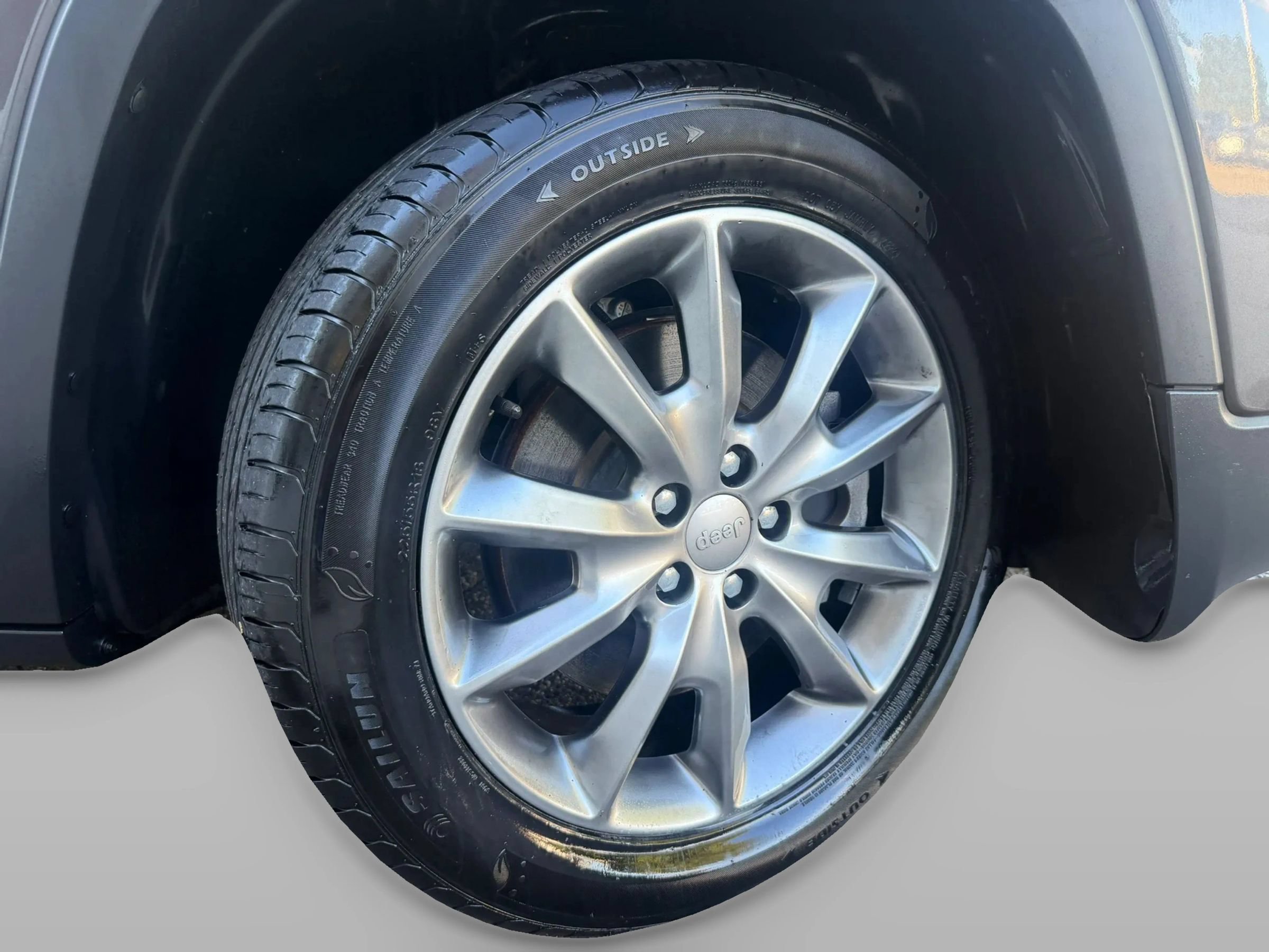 Used 2017 Jeep Cherokee Limited FWD image 53