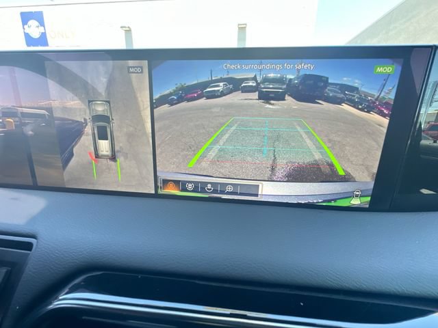 Used 2025 Nissan Armada PRO-4X AWD/4WD image 19