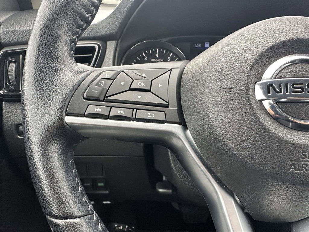 Used 2022 Nissan Rogue Sport SL image 12