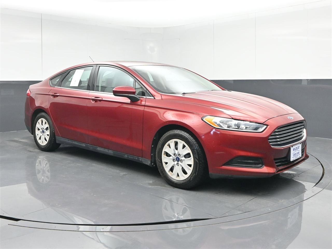 Used 2013 Ford Fusion S FWD image 3