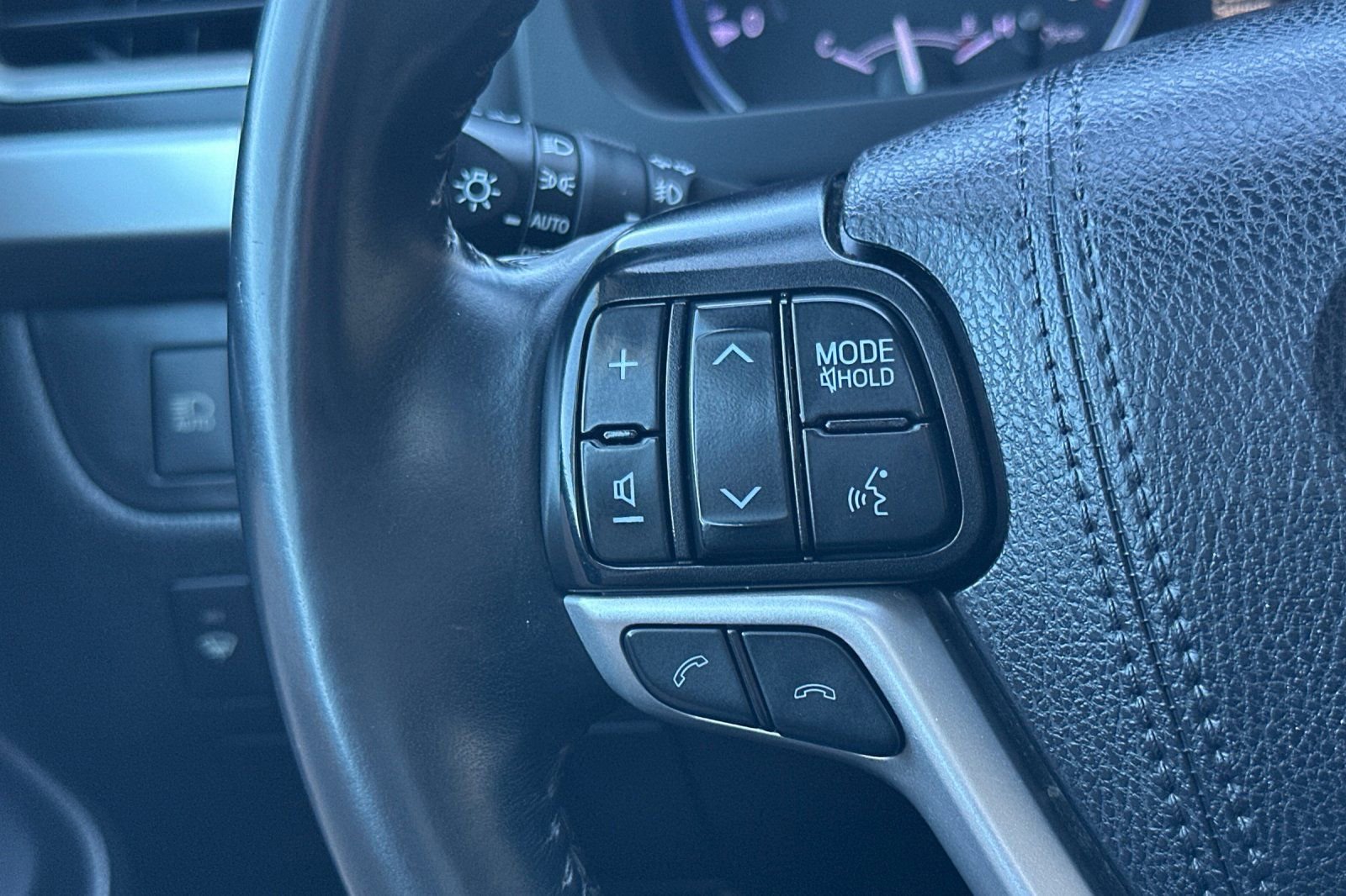 Certified 2019 Toyota Highlander XLE image 30