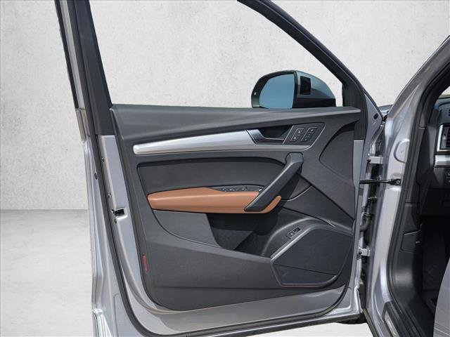 Certified 2025 Audi Q5 2.0T Premium w/ Convenience Plus Package image 12