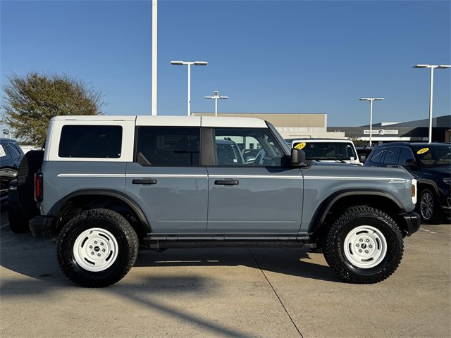 Used 2023 Ford Bronco Heritage Edition image 3