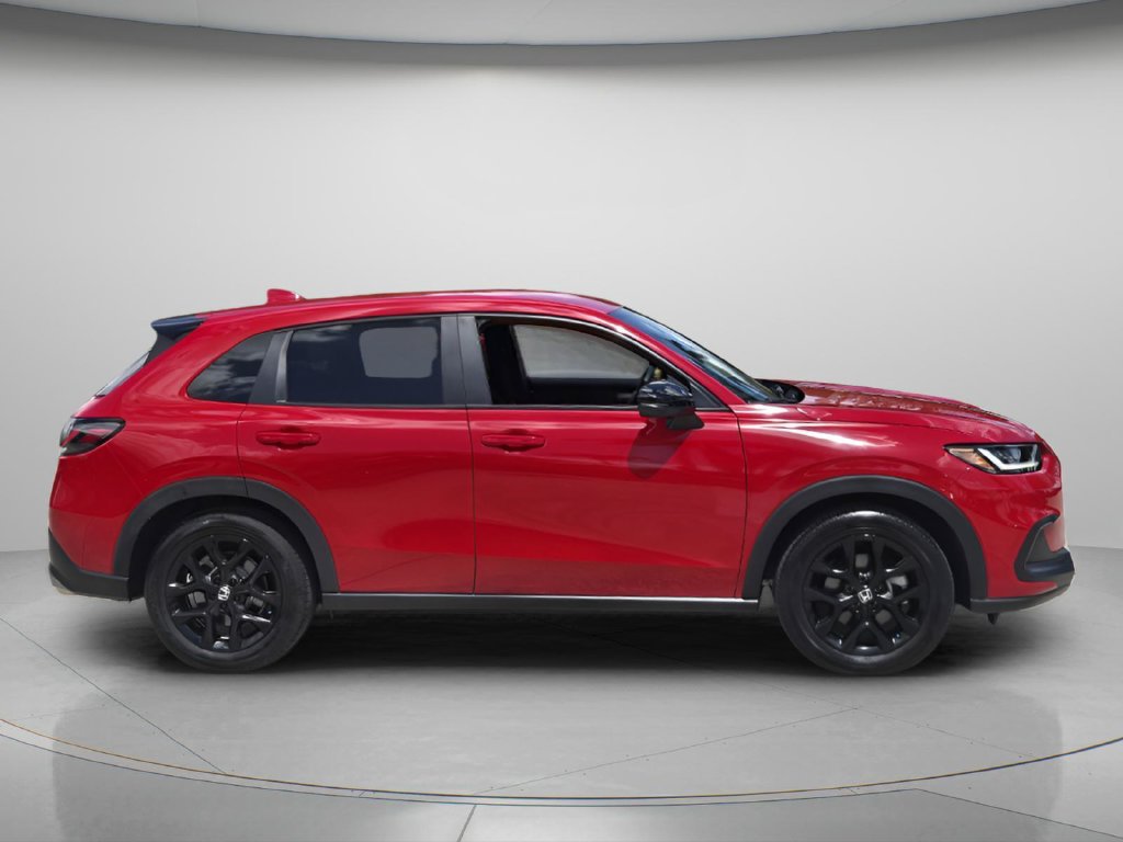 Certified 2025 Honda HR-V Sport image 3