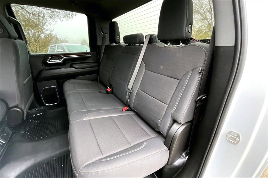 Used 2024 GMC Sierra 3500 SLE w/ SLE Convenience Package image 23