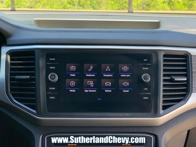 Used 2021 Volkswagen Atlas Cross Sport SE w/ Panoramic Sunroof Package FWD image 25