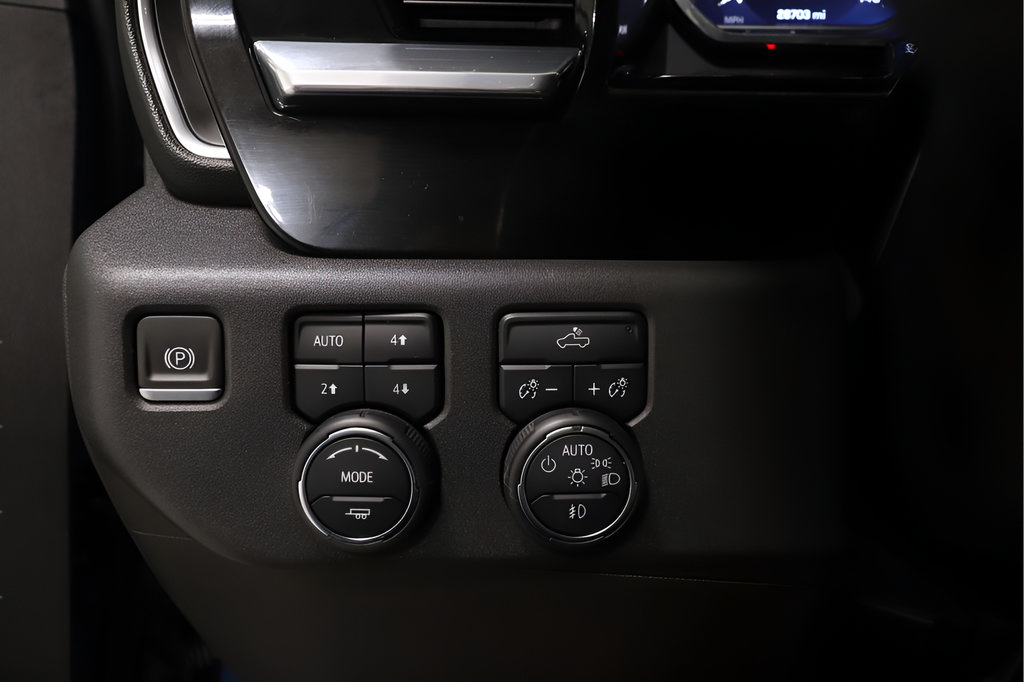 Used 2024 Chevrolet Silverado 1500 LT Trail Boss AWD/4WD image 17