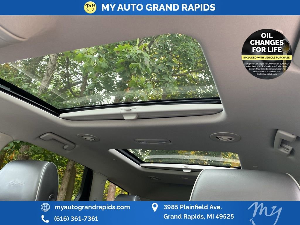 Used 2021 Buick Enclave Avenir w/ Avenir Technology Package image 13