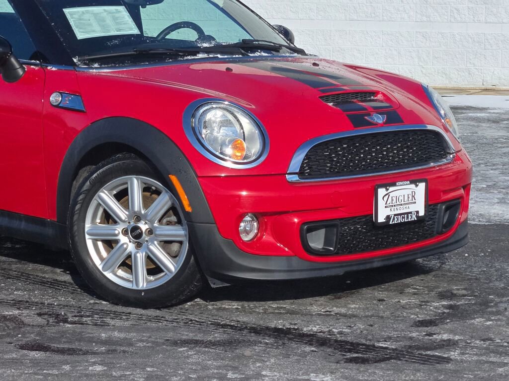 Used 2014 MINI Cooper Roadster S image 2