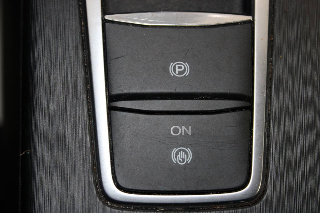 Used 2024 Ford Escape ST-Line image 43