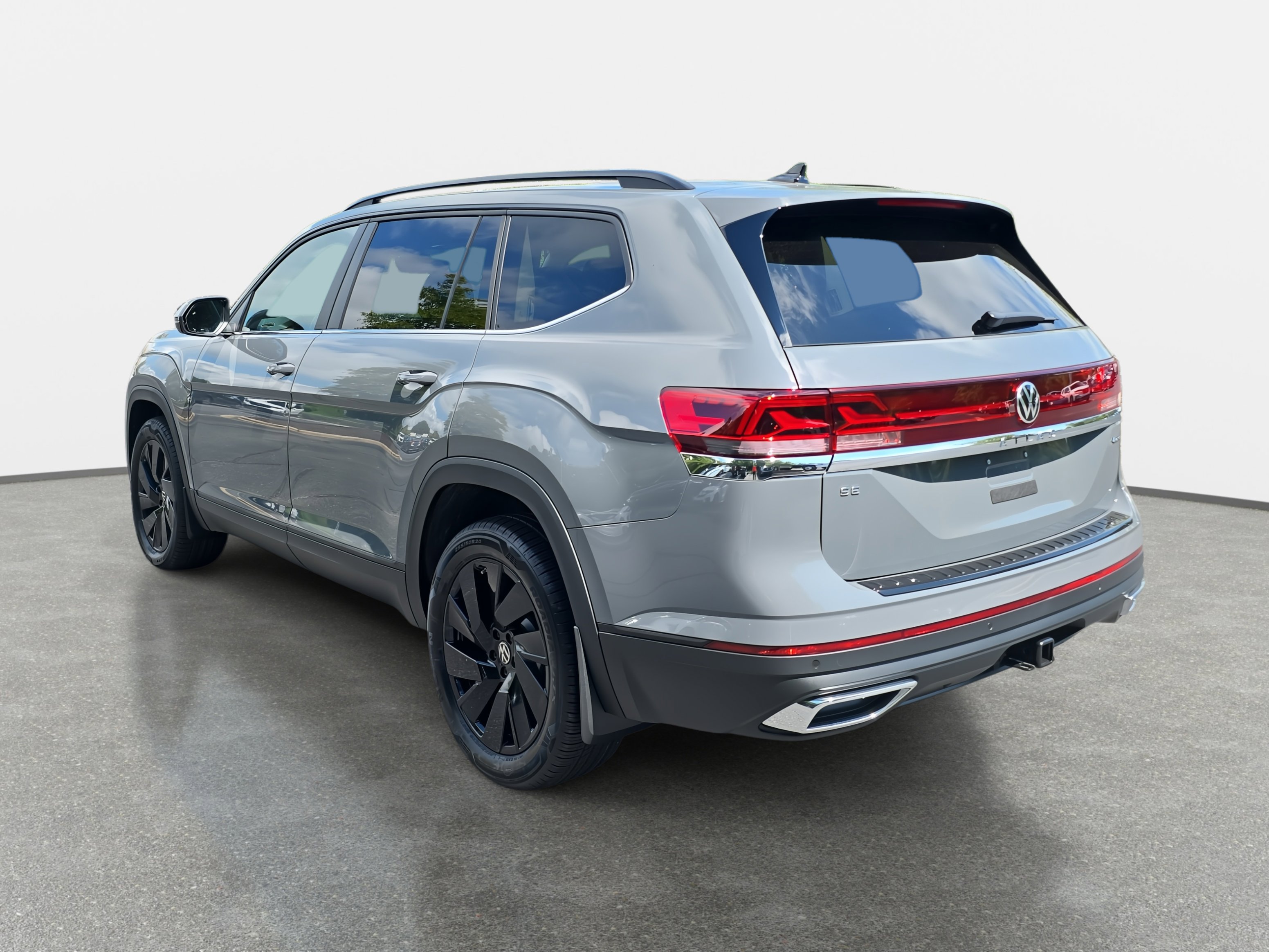 New 2026 Volkswagen Atlas SE image 5