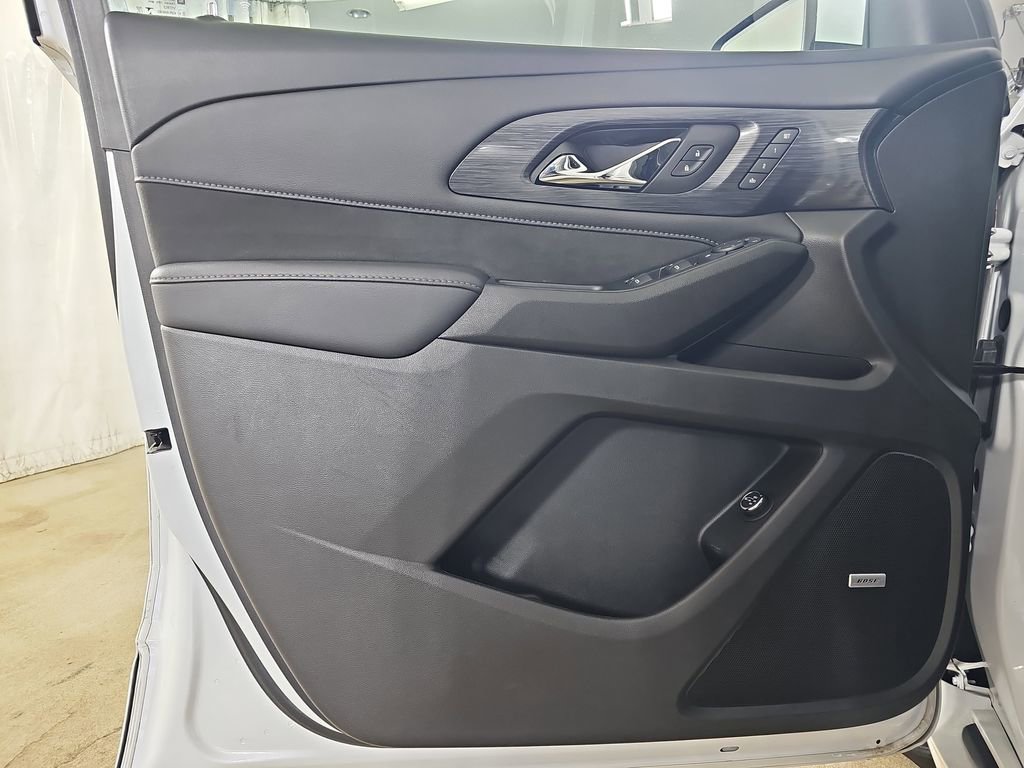 Certified 2021 Chevrolet Traverse High Country image 34