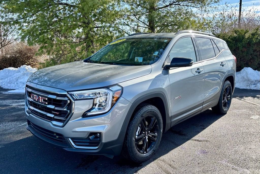 Used 2023 GMC Terrain AT4 w/ Tech Package image 3