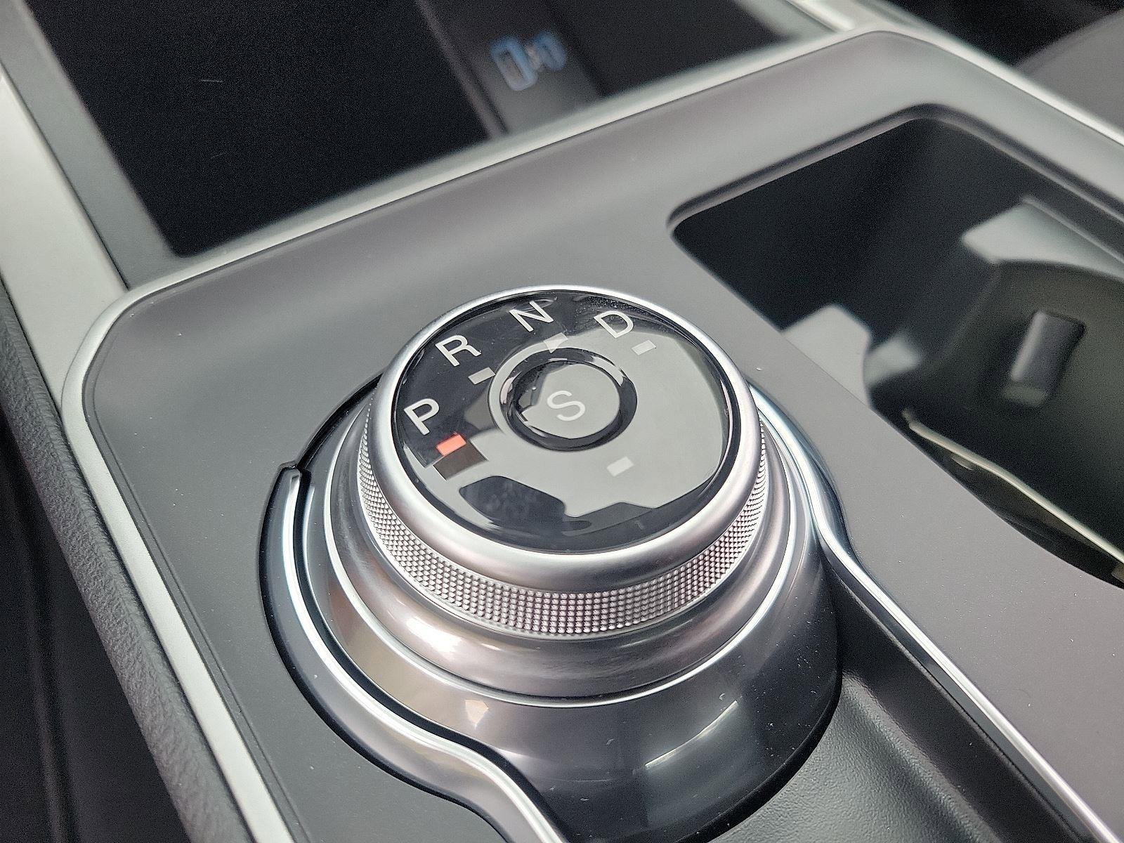 New 2024 Ford Edge SE image 10