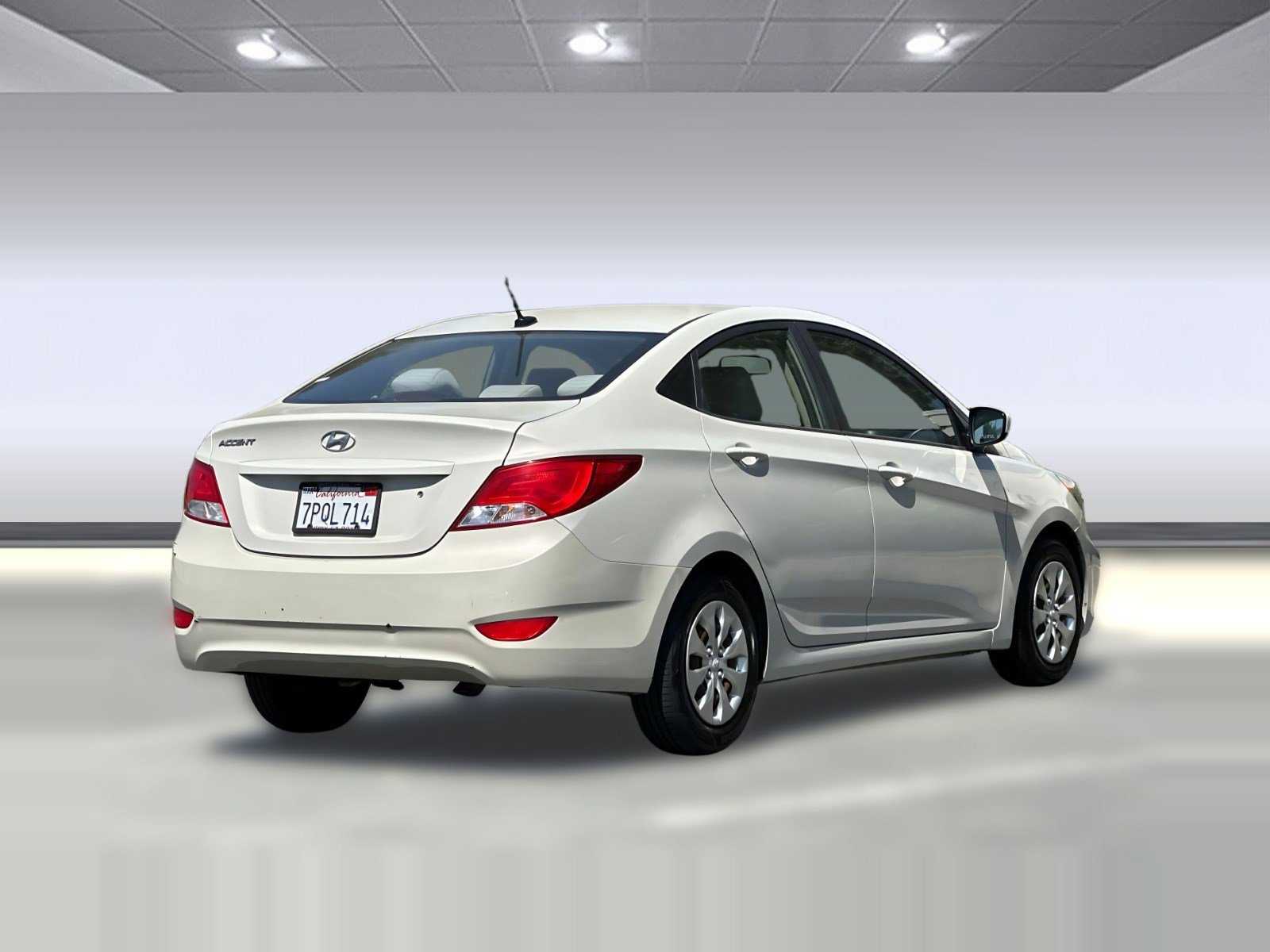Used 2016 Hyundai Accent SE image 9
