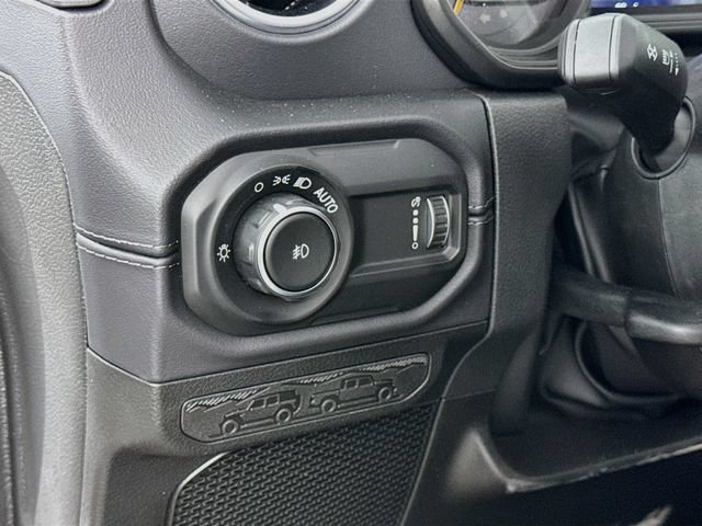 New 2026 Jeep Wrangler Unlimited Sahara AWD/4WD image 10