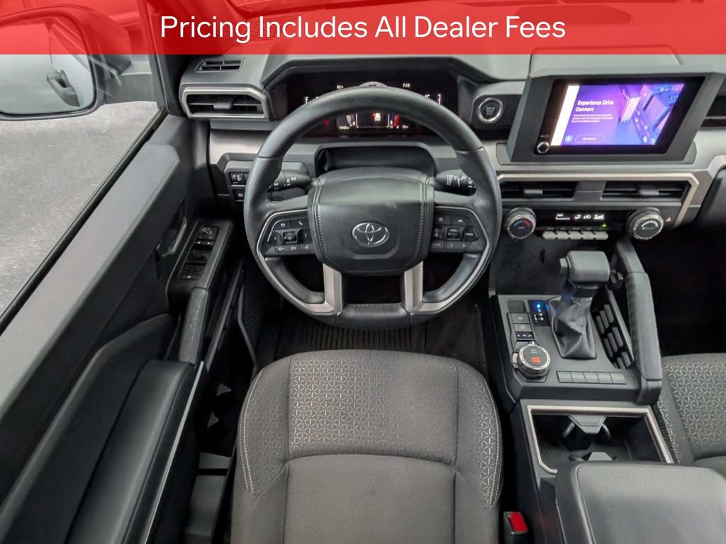 Used 2025 Toyota 4Runner SR5 AWD/4WD image 17