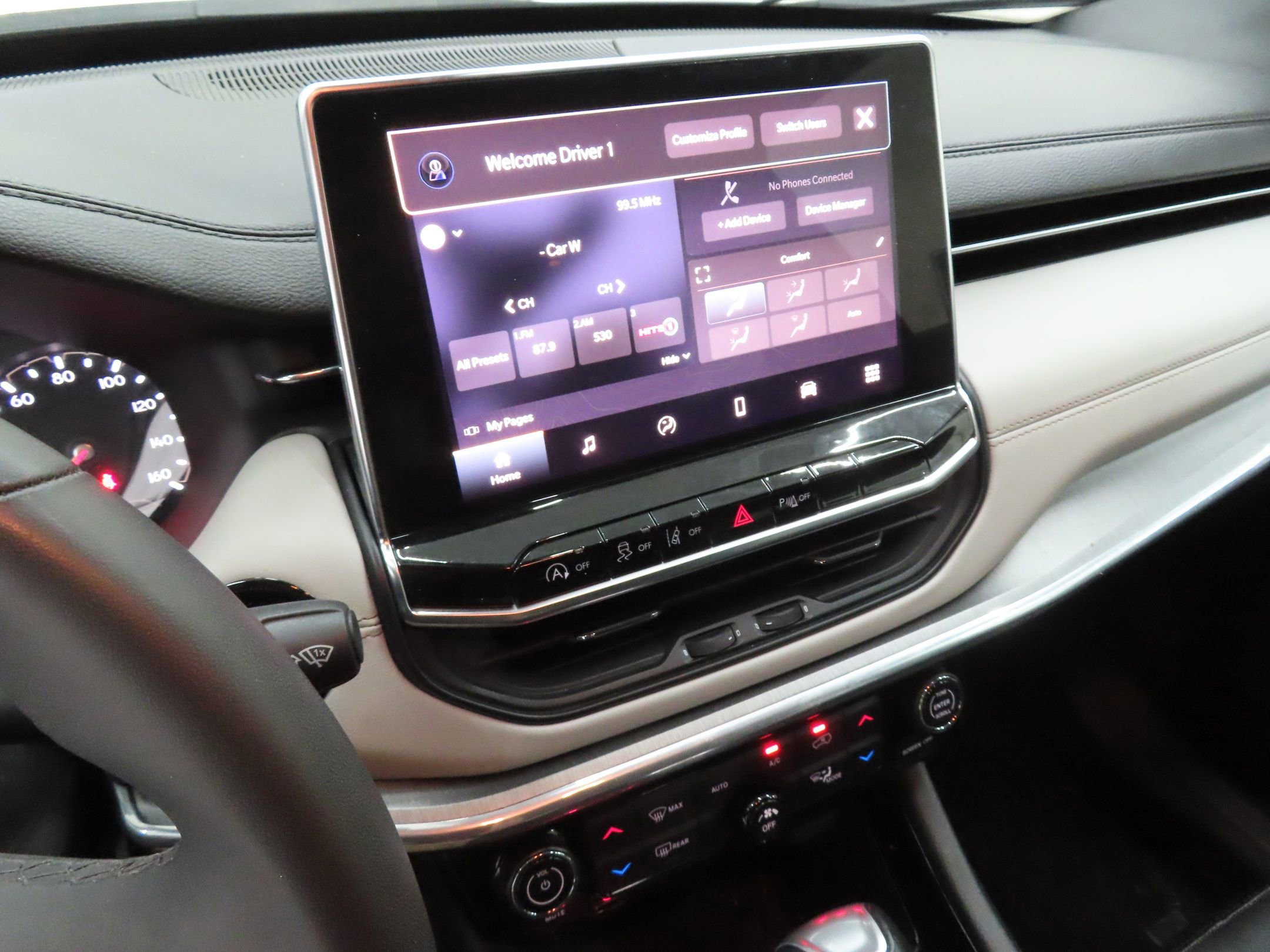 Used 2023 Jeep Compass Limited image 16