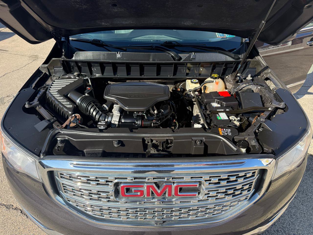 Used 2018 GMC Acadia Denali w/ Technology Package AWD/4WD image 72