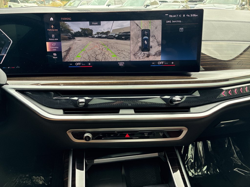 Used 2023 BMW X7 xDrive40i AWD/4WD image 19