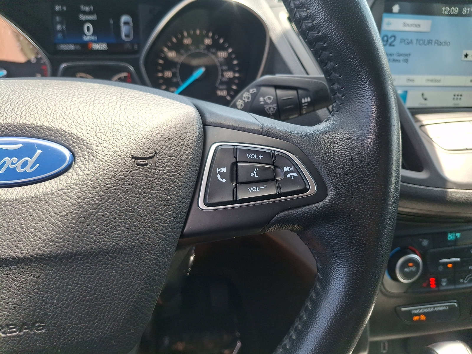 Used 2019 Ford Escape SEL AWD/4WD image 21