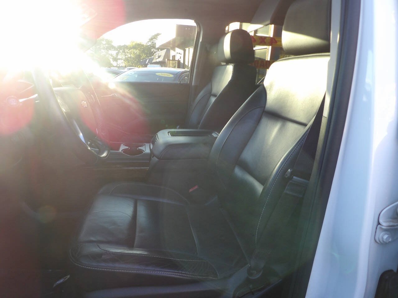 Used 2016 Chevrolet Suburban LT AWD/4WD image 9