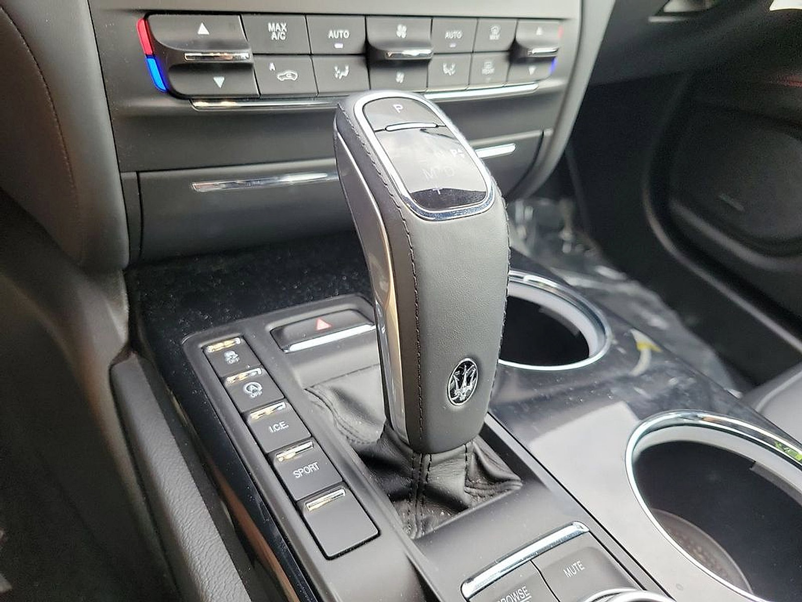 New 2024 Maserati Ghibli Modena Ultima Q4 image 12